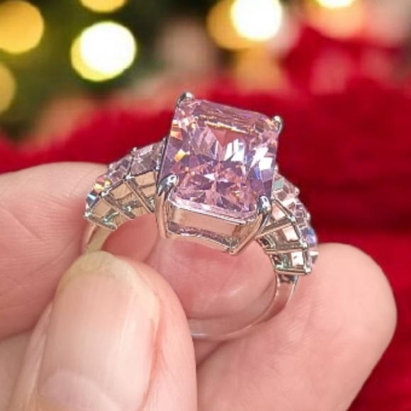 Jewelry - 💕925 Sterling Silver Pink Ice Moissanite Ring